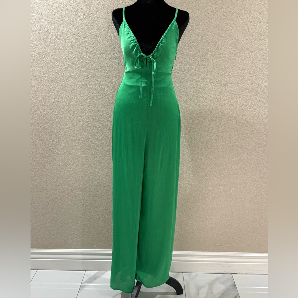 Elegant Green Jumpsuit